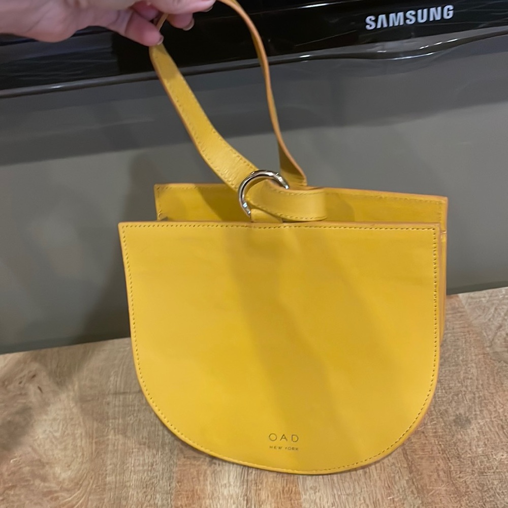 OAD yellow clutch